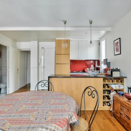 Cozy For 2 - 11e Apartment